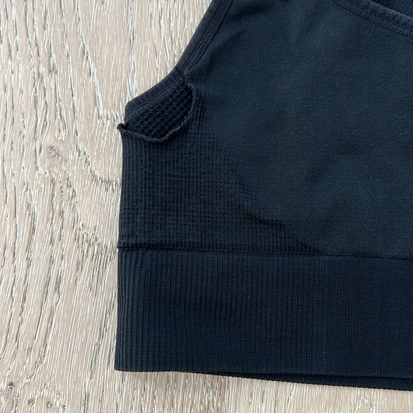Black Sports Bra. Small / Medium. - Picture 9 of 11